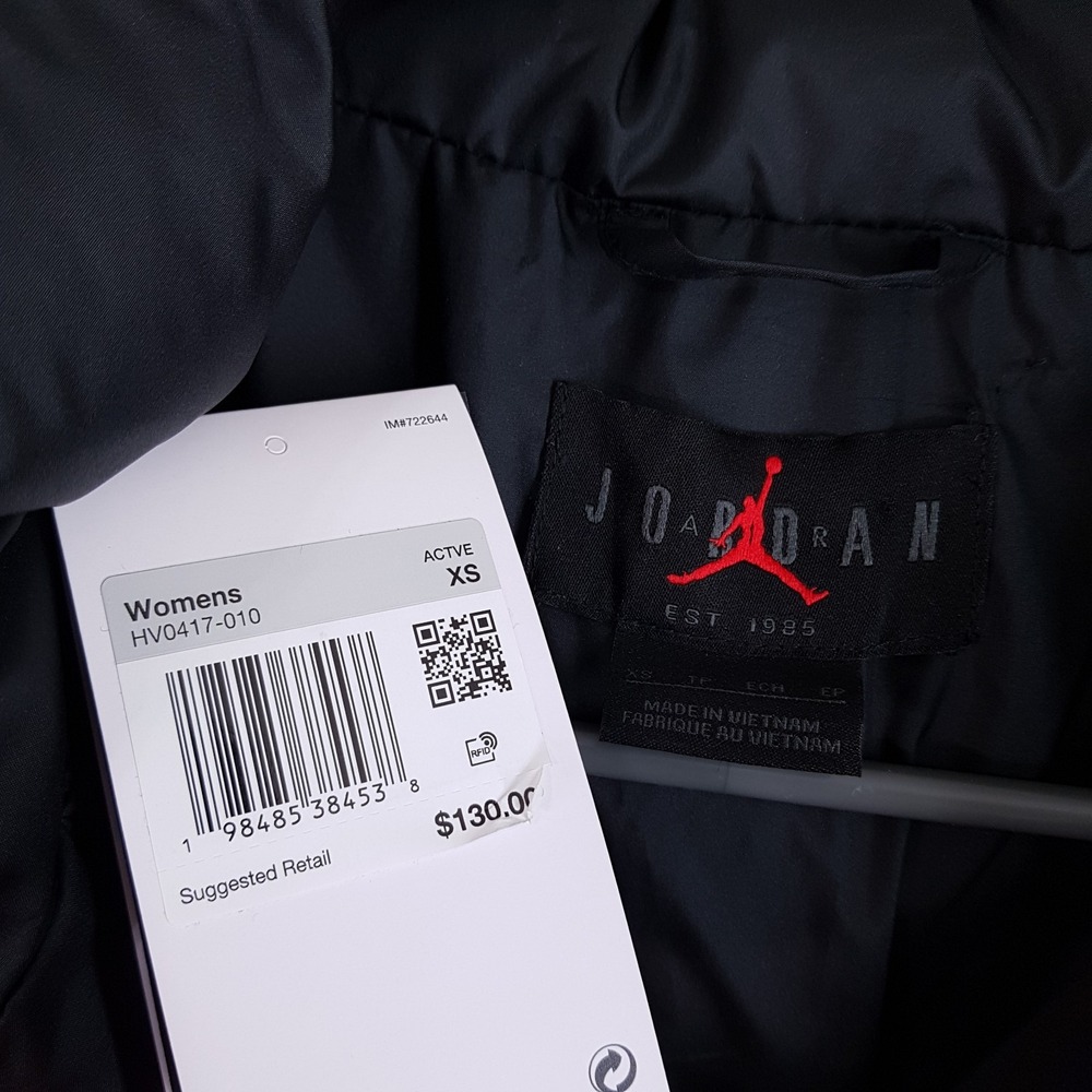 NIKE AIR JORDAN Brooklyn Quilted Puffer Jacket Womens XS Black HV0417-010 - Picture 4 of 7